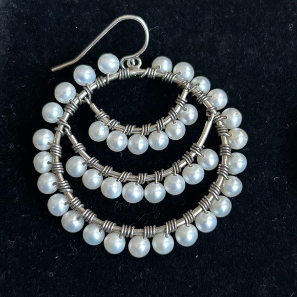 Beautiful glass Pearl Multi-tiered Wrapped Hoop Earrings - Picture 3 of 4